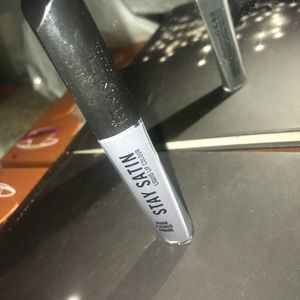 Stay stain liquid lipstick